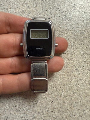 vintage timex digital tank wristwatch WOMENS BLACK quartz retro techno K CELL.
