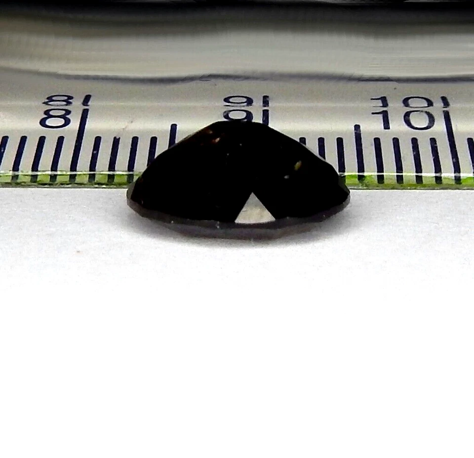 Rare 3.2ct Deep Red Brown Axinite Pleochroic Flash Natural Mined Unheated Oval - Image 4 of 4