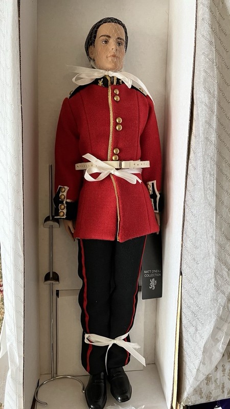 17" Tonner Tyler Matt O'Neill "Changing of The Guard" Dressed Doll Ltd 30