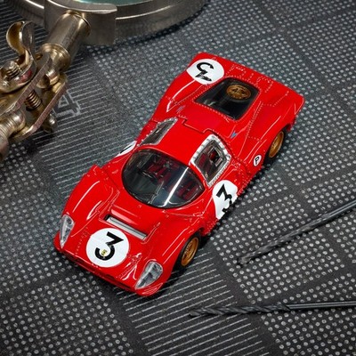 Mattel Creations Exclusive Hot Wheels Elite 64 1967 Ferrari 330 P4