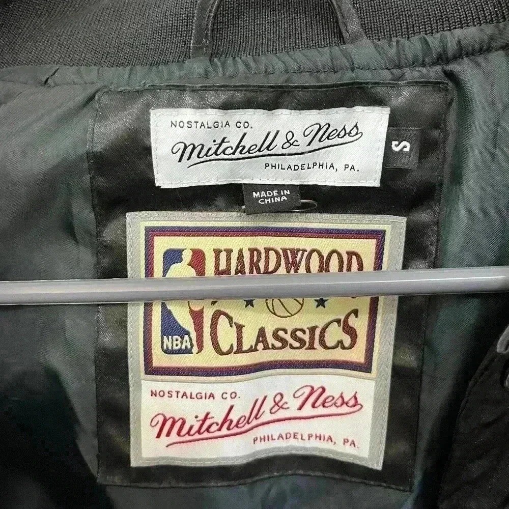 Authentic Chicago Hardwood classics mitchell & ne… - image 3