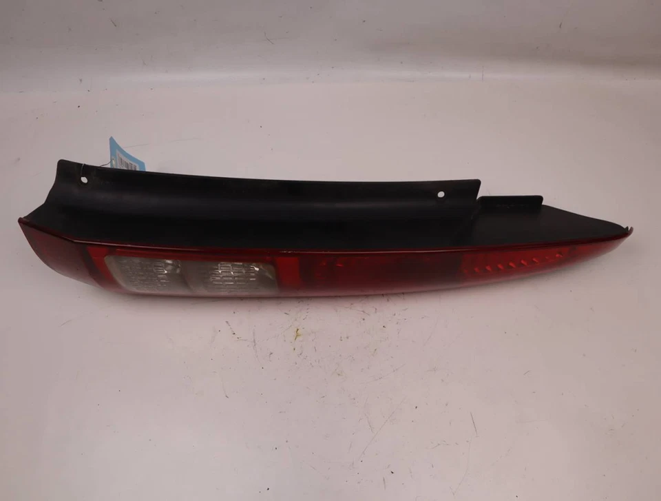 Feu arrière droit occasion FORD FUSION Phase 2 - 1.6 TDCI 90ch - - Immagine 2 di 4