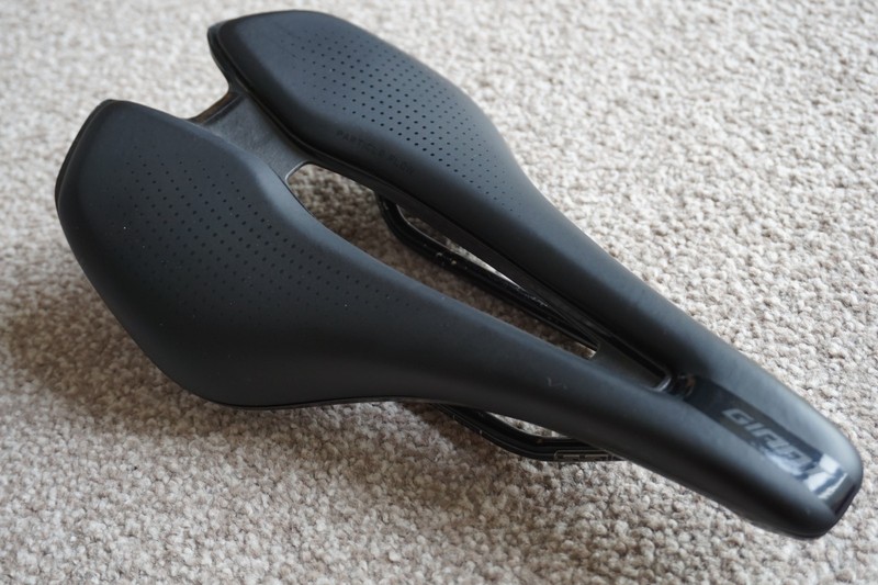 Giant Fleet SL particle flow saddle 248x145mm wide SST rails, good condition