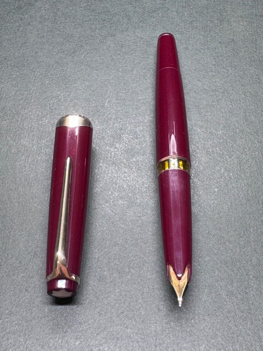 MONTBLANC No.12 Burgundy Bordeaux Vintage Fountain Pen Piston