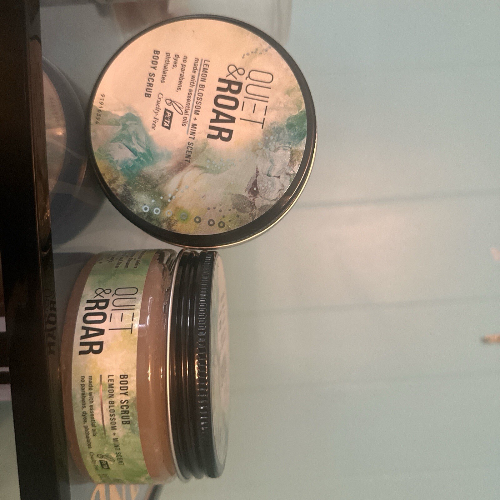 Quiet & Roar Lemon Blossom Mint Scent Body Scrub with Essential Oils 8 oz NEW