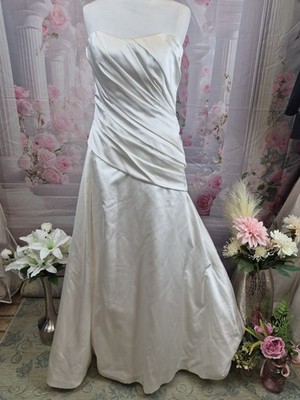 Alfred Sung Brautkleid Ivory Größe 12 | Trägerloses gerafftes Satinkleid mit Schleppe