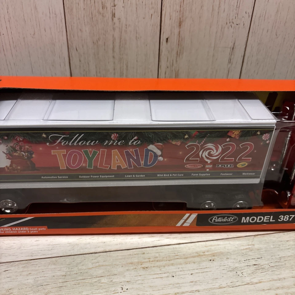 NEW RAY BLAINS FARM & FLEET TOYLAND 2022 PETERBUILT SEMI TRACTOR TRAILER NEW - Image 3 of 4