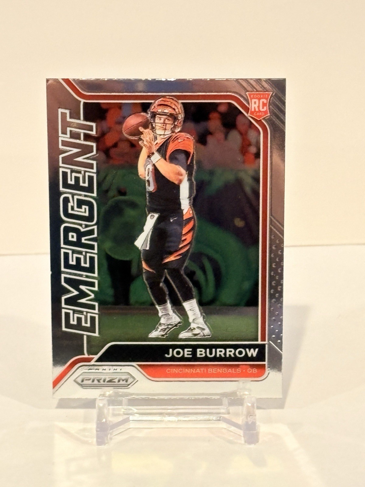 2020 Panini Prizm - Emergent Joe Burrow #1 (RC)