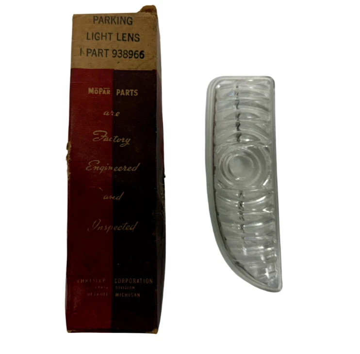 1942 Plymouth P14C Special Deluxe Right Side Parking Light Lamp Lens 938966 NOS. — 第 2/4 张图片
