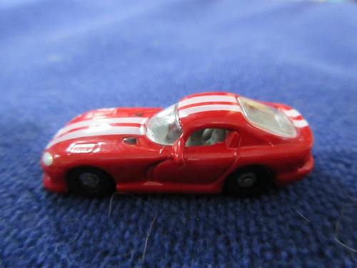 Racing Champions 1:144 Dodge Viper GTS 1997 RED Diecast Metal 1.5 inch - Picture 2 of 7