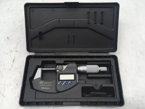 Mitutoyo 293-231-30 MDC-50MX Coolant Proof Digimatic Micrometer 25-50 mm Used