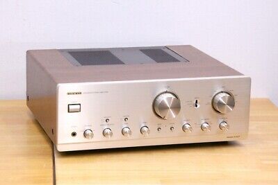 ONKYO A-927 LTD Integrated Stereo Amplifier In Working ONKYO A-927 LTD Integrated Stereo Amplifier In Working