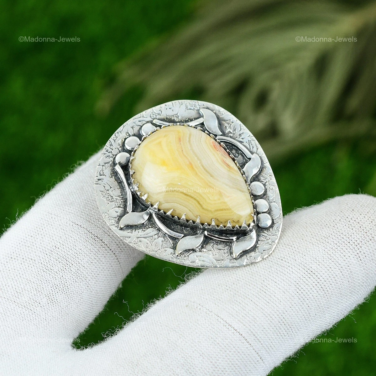 Crazy lace deals agate pendant