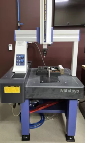 Mitutoyo Crysta-Plus M443 CMM Coordinate Measuring Machine 2014 MH20i Probe 3D