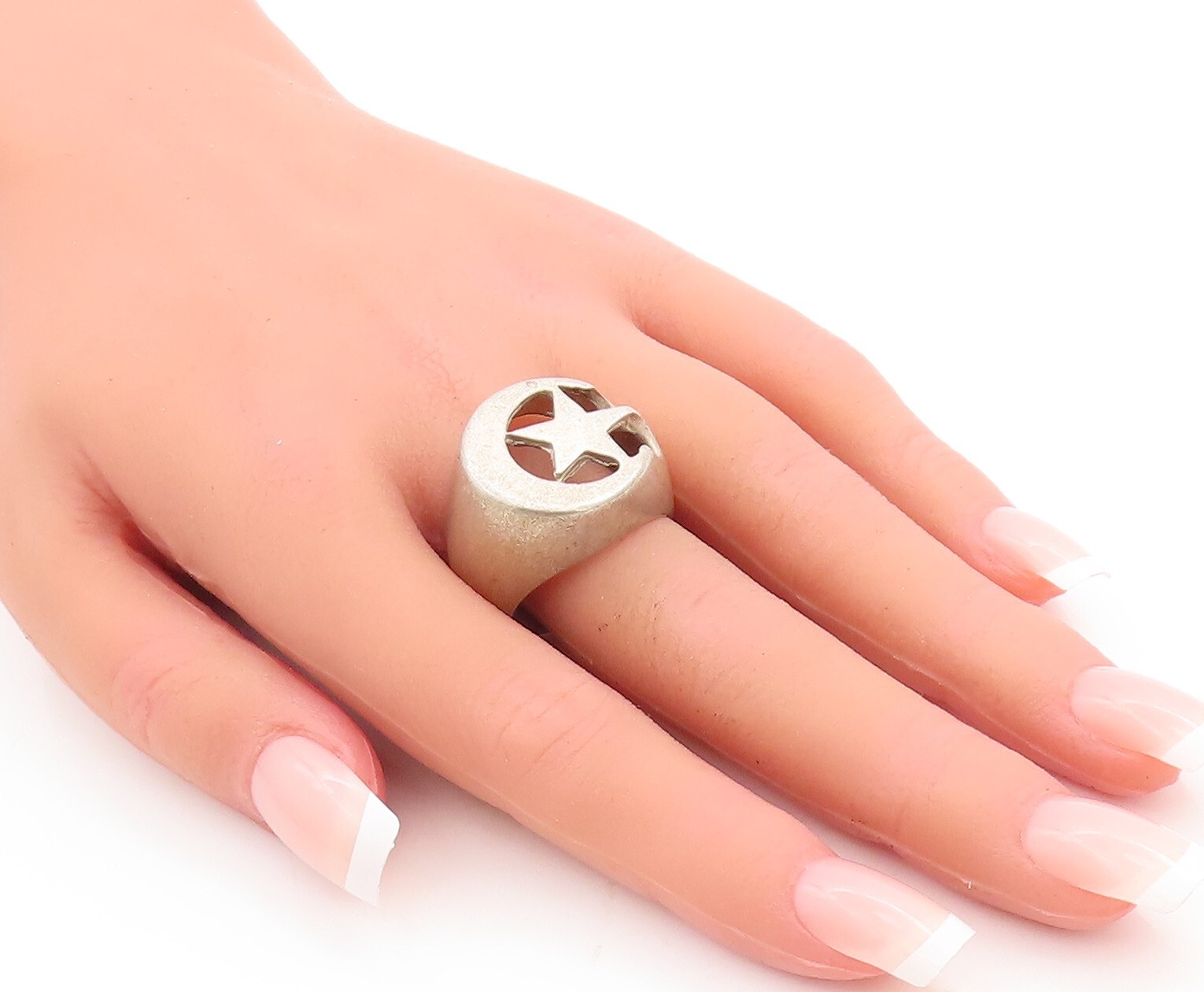 925 Sterling Silver Vintage Ring Solid Cutout Hal… - image 6