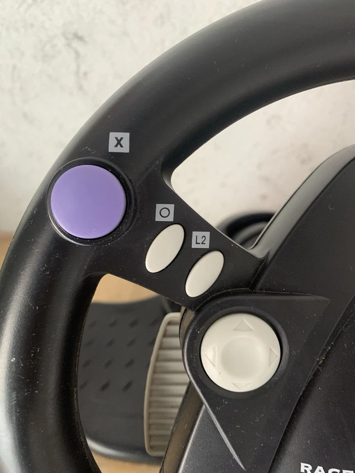 PS1 , compatibile PS2 e PS3 con adattatore - Ferrari volante e pedali - Immagine 4 di 4