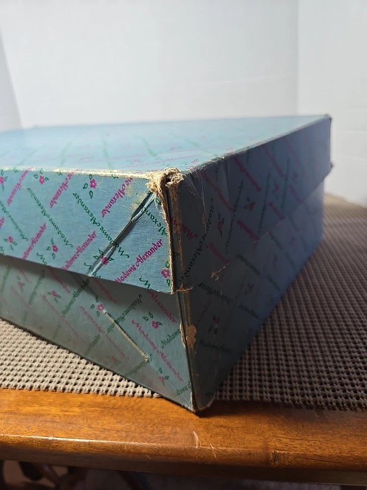 Vintage Madame Alexander Doll Victoria 5756 Crier 18" Original Clothes Box 1966 - Image 3 of 4