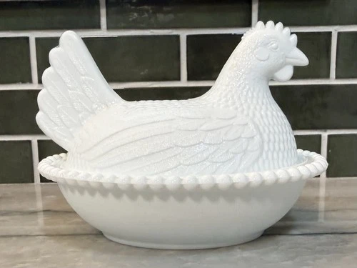 Vintage Indiana Glass Milk Glass Hen on Nest Covered Chicken Candy Dish 7”