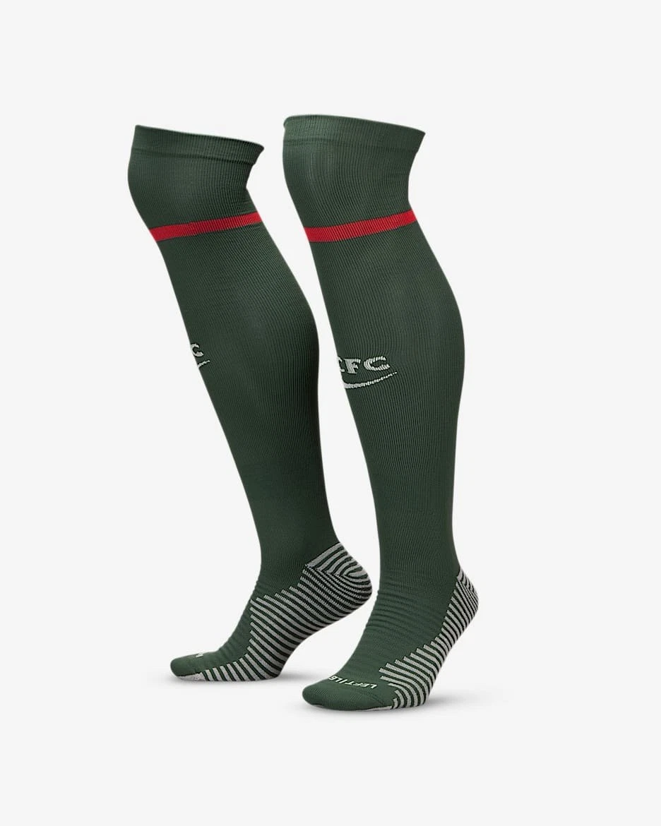 Chelsea F.C. Strike AwayNike Dri-FIT Football Knee-High Socks