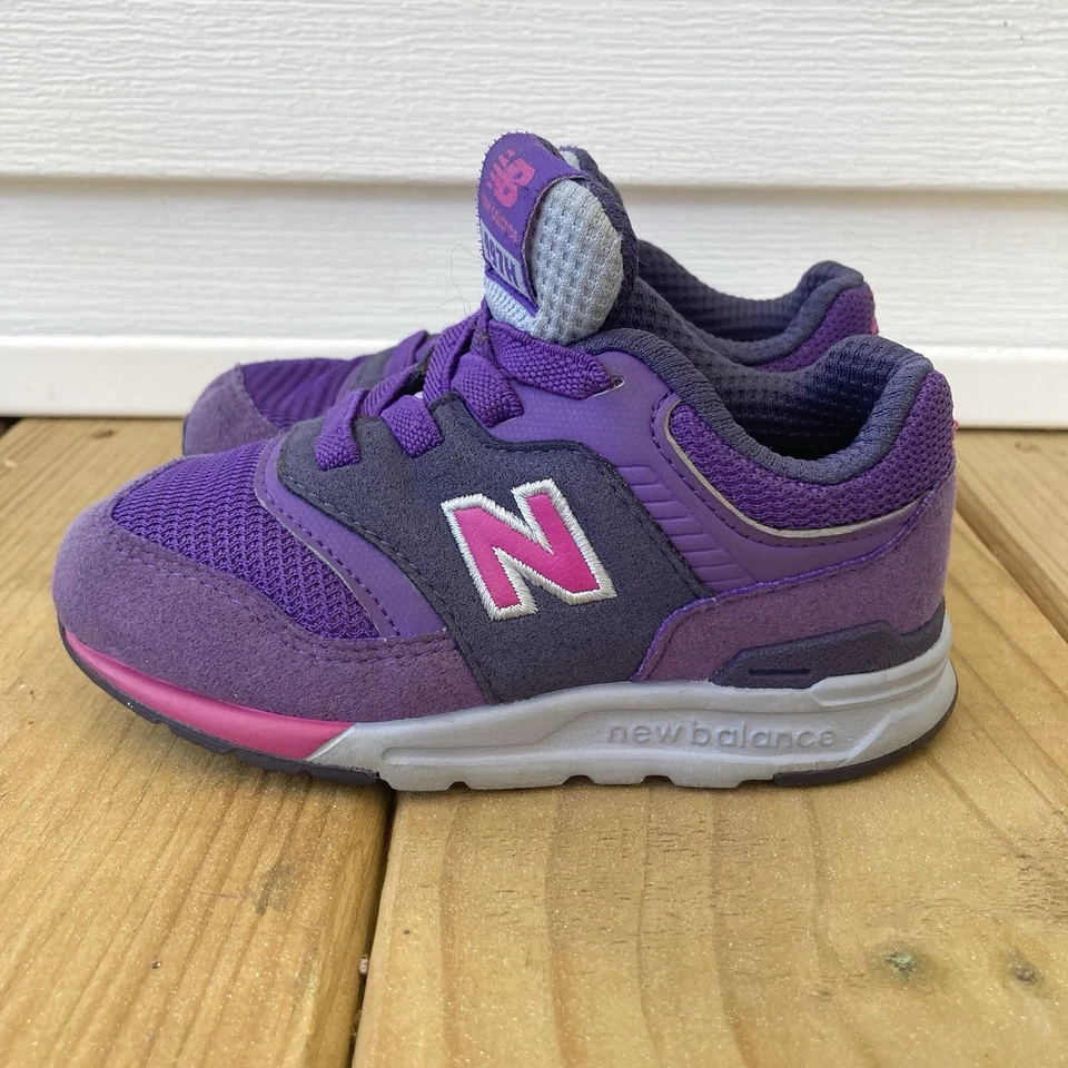Zapatillas deportivas New Balance 997H fáciles de poner con cordones elásticos púrpura niñas pequeñas 7,5 7,5C Foto 3 de 4