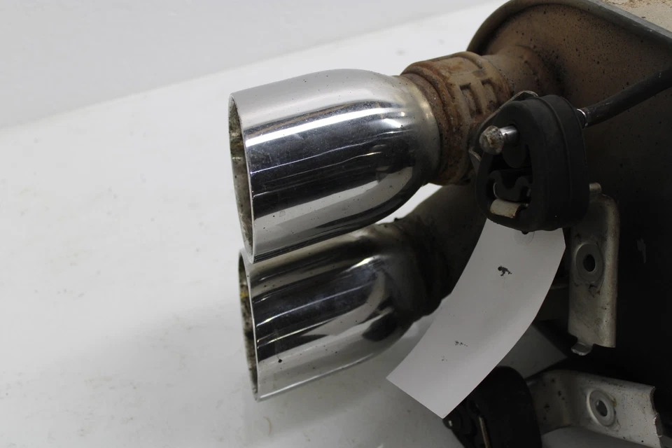 2006-2008 Chevrolet Corvette Z06 Right Dual Tip Exhaust Muffler OEM NL60 - Image 2 of 4