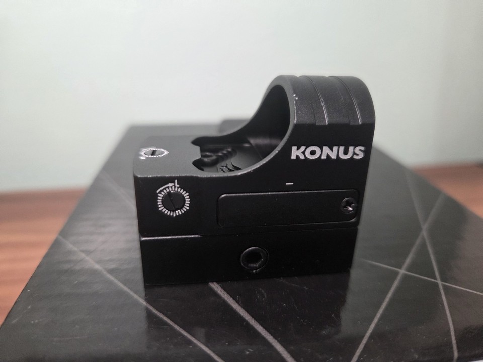 Konus Fission 3.0 Red Dot Sight 4 MOA Dot Reticle Deltapoint Pro ...