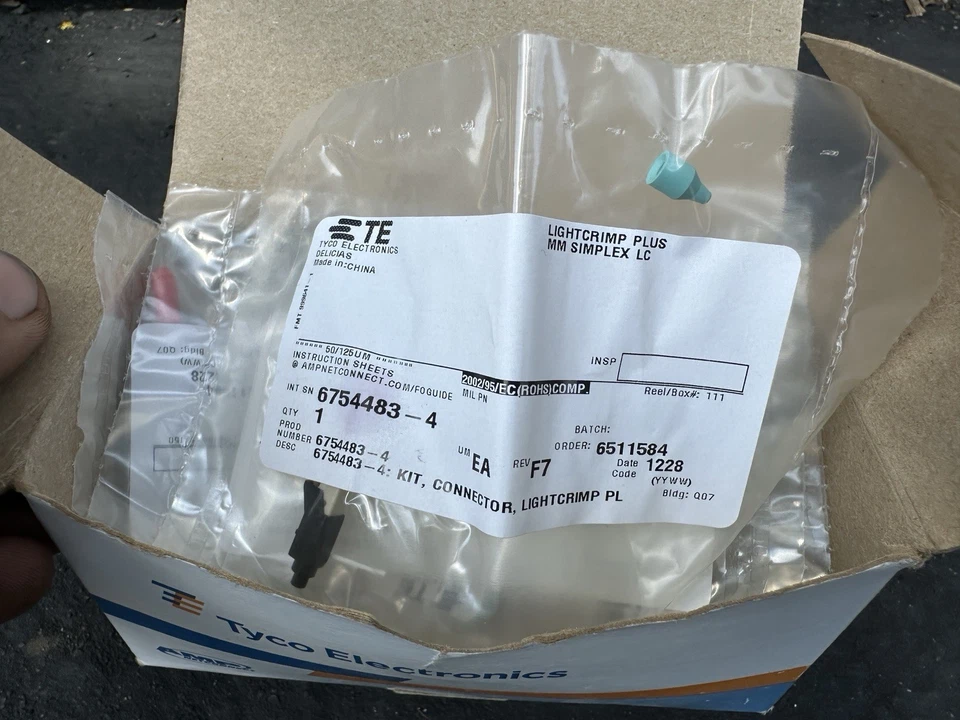 TE Tyco Electronics LightCrimp Plus Fiber Optic LC Connector Kit, OM3 -Box of 13 - Image 4 of 4