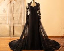 Black Gothic Mermaid Wedding Dresses Long Sleeves Lace Applique Bridal Gowns