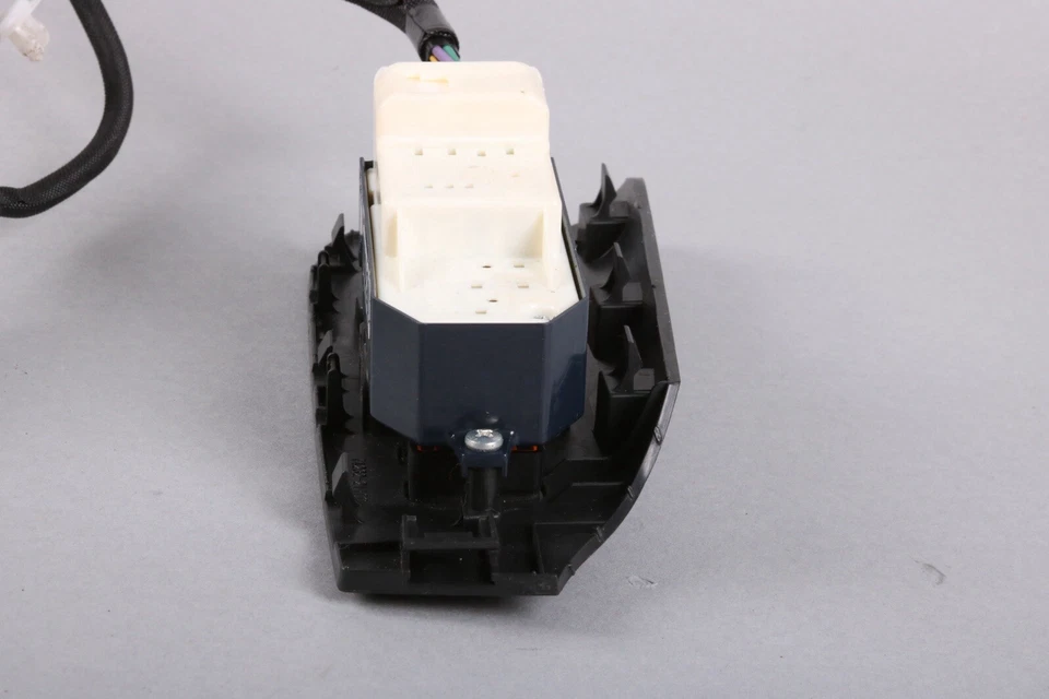 2011 2012 2013 2014 2015 2016 Scion TC Driver Interruptor de Janela Mestre Frontal Esquerda - Imagem 2 de 4