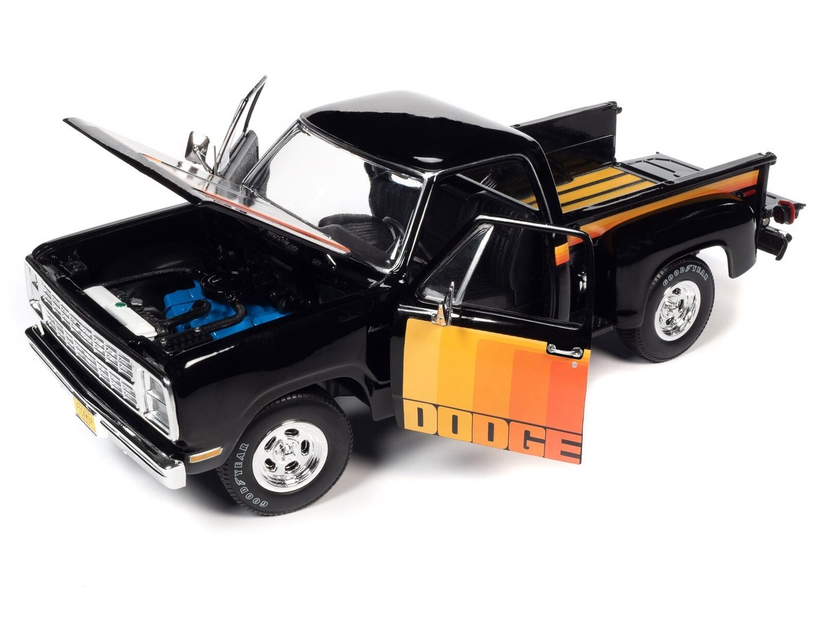 AW/'80 Dodgeダッジ D150 PickUpピックアップ 1/18 Auto World 1/18 '80 Dodge D150 Pickup Diecast Model | eBay