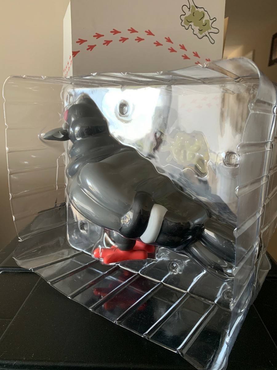 STAPLE×kidrobot ピジョン　フィギア s-l400.jpg