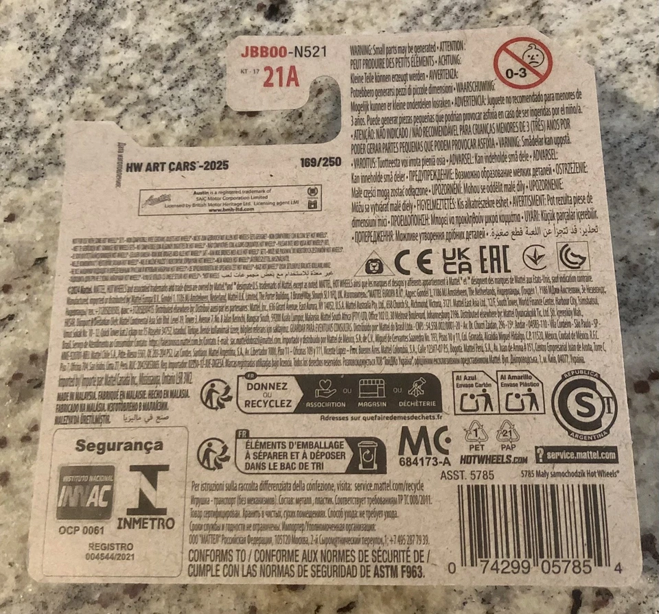 Hot Wheels ‘67 AUSTIN MINI VAN ARANCIONE 2025 1:64 - Immagine 2 di 2