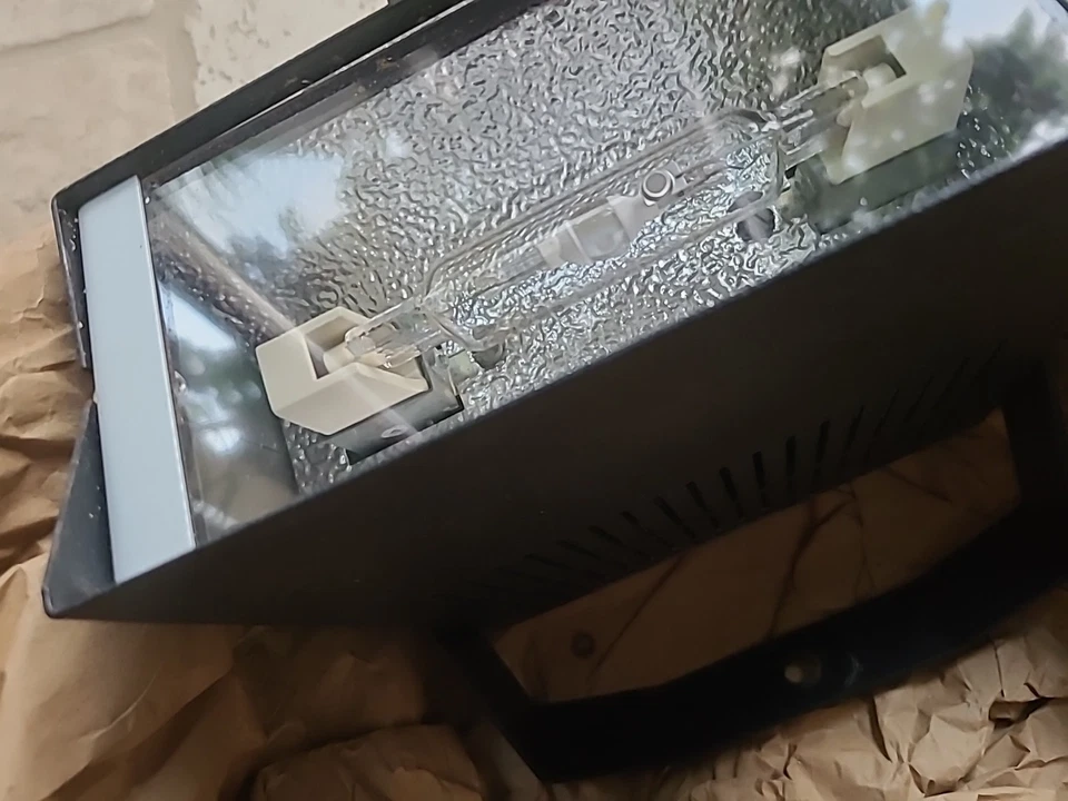 HQI Strahler 230V 50Hz 70 Watt Qualitätsprodukt Originalverpackt - Bild 4 von 4