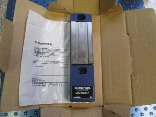 NEW SCHMERSAL SOLENOID INTERLOCK SWITCH MZM 100 B1.1 P/N 101204290