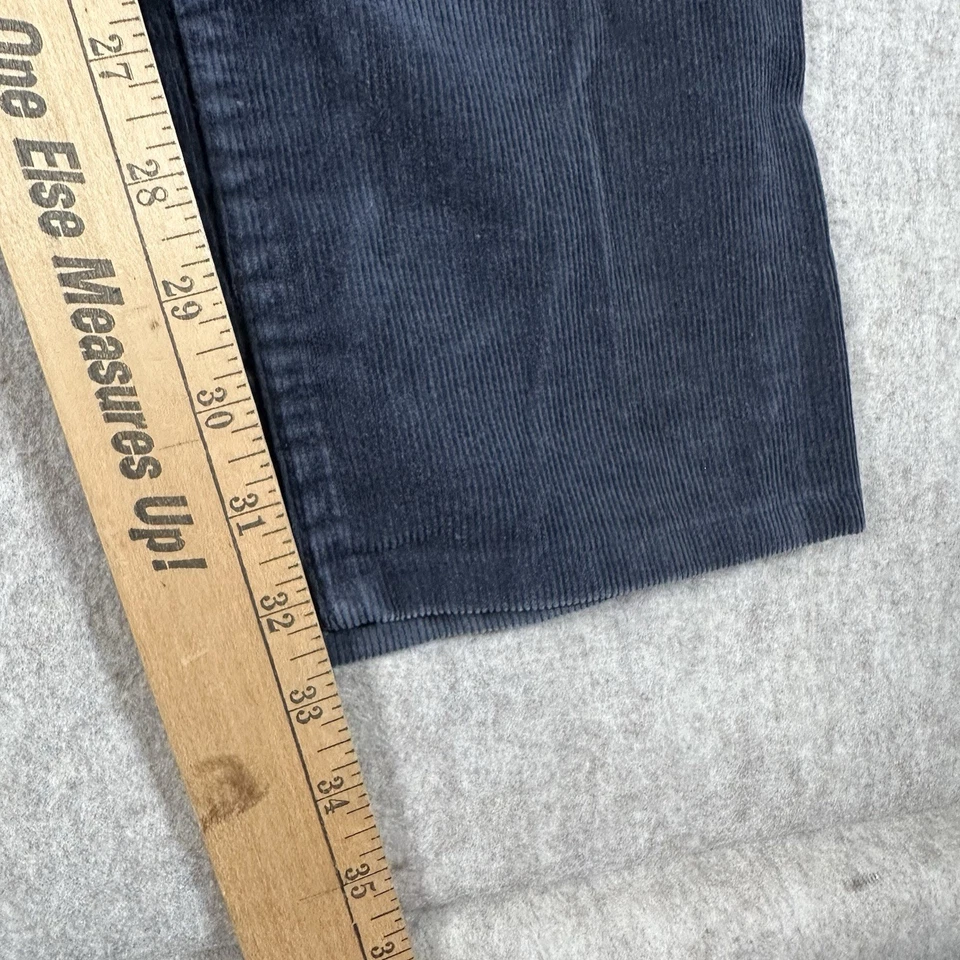 Jeans de veludo vintage Levi's 30x33 519-1517 feito nos EUA azul marinho ajuste reto - Imagem 4 de 4