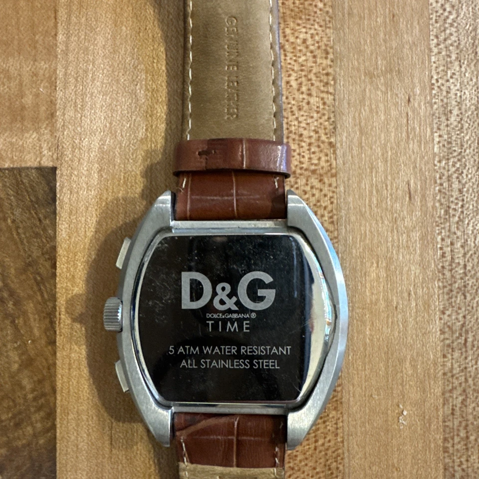 D&G Dolce & Gabbana DW0213 Men's or Women’s Brown Leather Chronograph Watch - Image 4 of 4