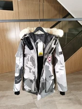 Free shipping Canada Goose Men's Camouflage down jacket Winter Preferred