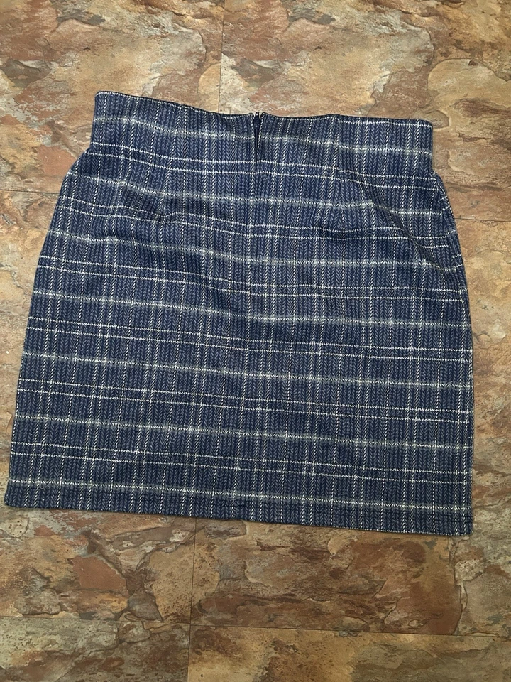 ModCloth Navy Preppy Plaid Academia Tweed Mini Skirt Size M - Image 4 of 4