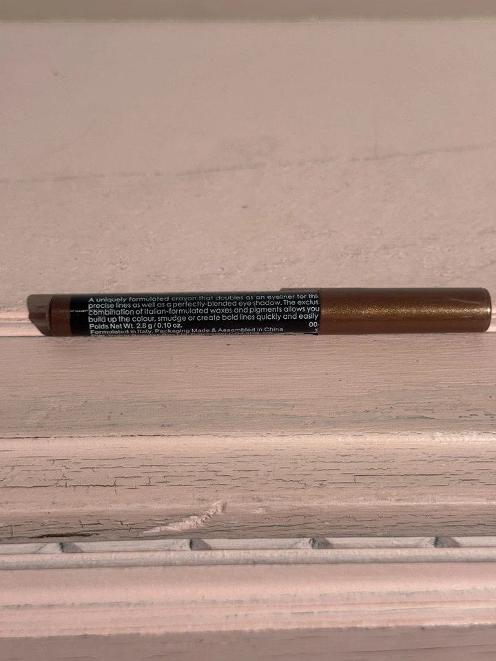 Delineador de ojos y sombra bronce Jelly Pong Pong 2 en 1 Foto 3 de 4