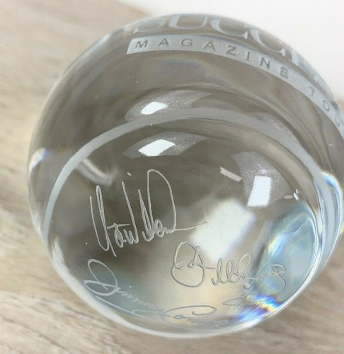 Signierter Tennisball Briefbeschwerer Kristallglas - Jimmy Connors - Erfolgsmagazin - Bild 3 von 6