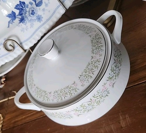 Vintage Taihei China 10" Covered Dish Platinum Rim Floral Border