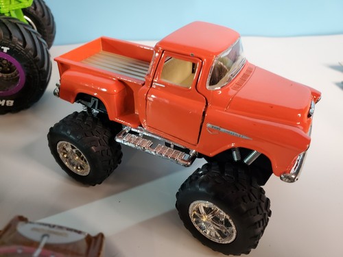 Siehe VIDEO!! Monster Jam MANIA Zombie Hunter GRAVE GRIGER SET ***** ANSEHEN!! - Bild 6 von 7