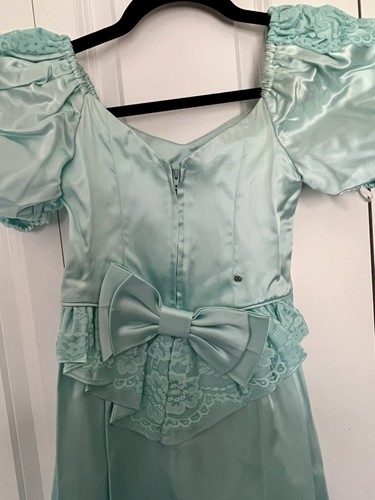 VTG 80's/90's Light Blue Costume/Bridesmaid Dress with Bow - Child Size Small - Picture 11 of 17