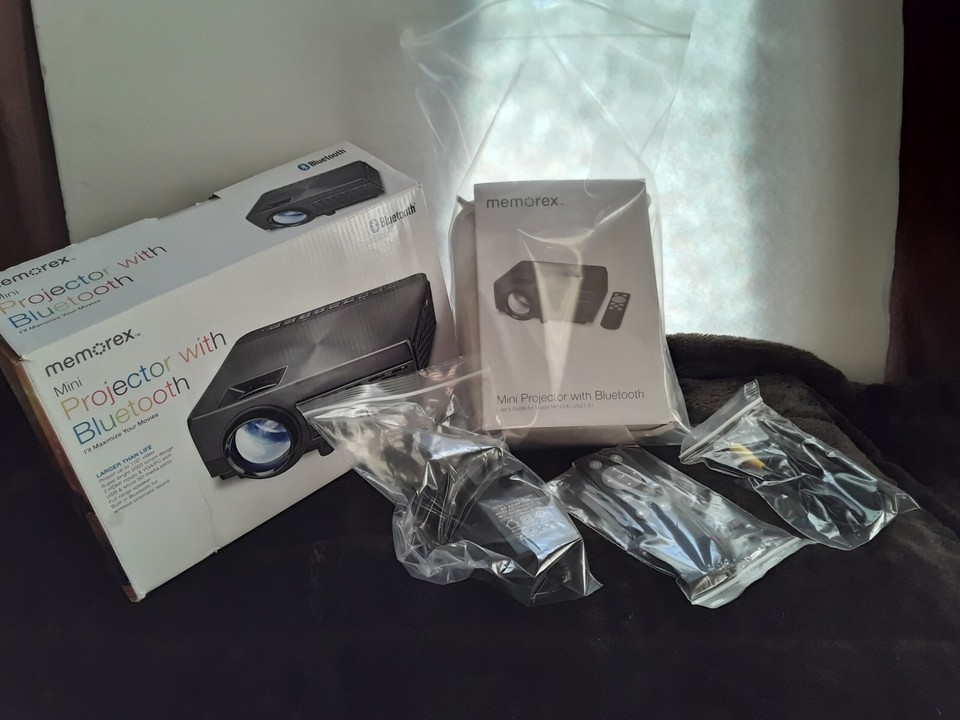 Memorex Projector Model #MPJ300B Mini Projector w/ Bluetooth - New | eBay