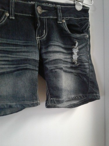 Free Culture Shorts Distressed Jeansblau Größe 3 - Bild 2 von 6