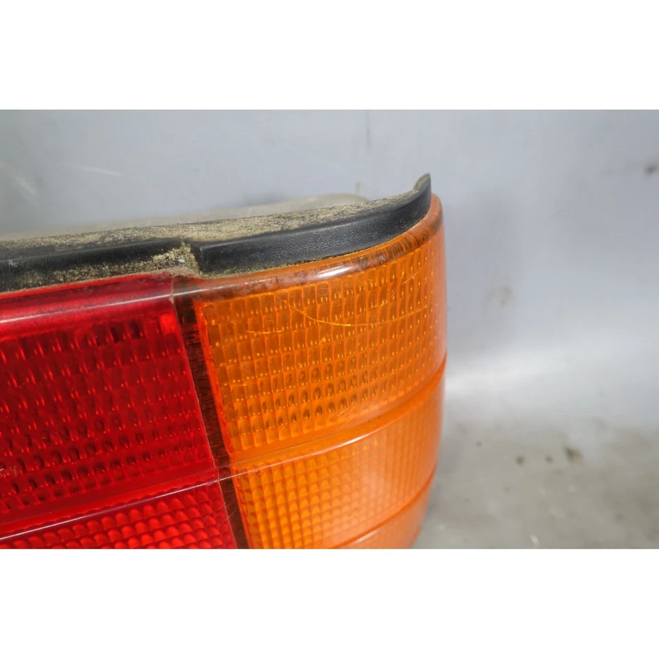 Luz trasera derecha BMW E30 serie 3 88-93 dañada lámpara último modelo fabricante de equipos originales de fábrica Foto 3 de 4