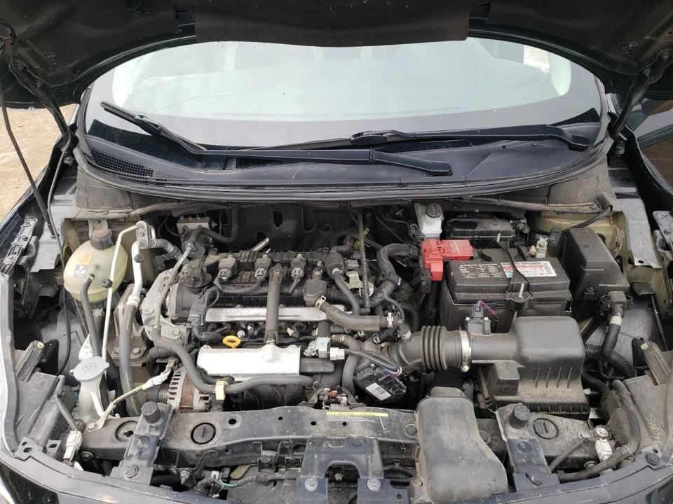 Parasol derecho usado se adapta a: Nissan Versa 2021 sin iluminación grado A derecho Foto 3 de 4