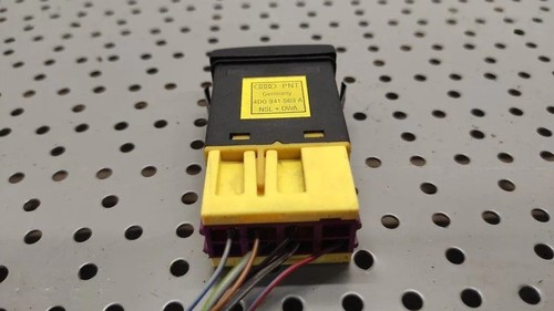 AUDI A4 8D2, B5 Nebelscheinwerferschalter 4D0941563A 1.90 Diesel 81kw 17120553