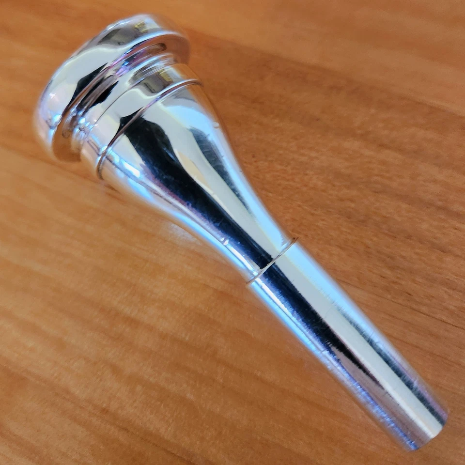 Boquilla corneta Olds 9 rara - taza muy poco profunda, Méndez en blanco, ¿personalizada? Foto 4 de 4