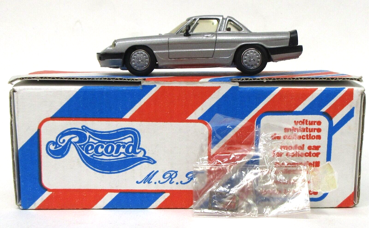 1986 ALFA ROMEO SPYDER QUADRIFOGLIO VERDE 1/43 Record diecast